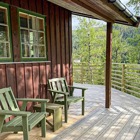 2 Bedroom Gorgeous In Ferienhaus