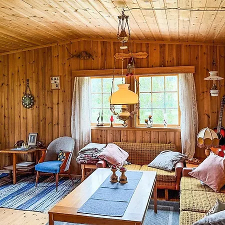Ferienhaus 2 Bedroom Gorgeous In *